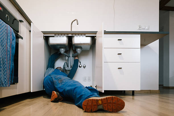 Professional Leak Detection technician working in Lakeview, NC
